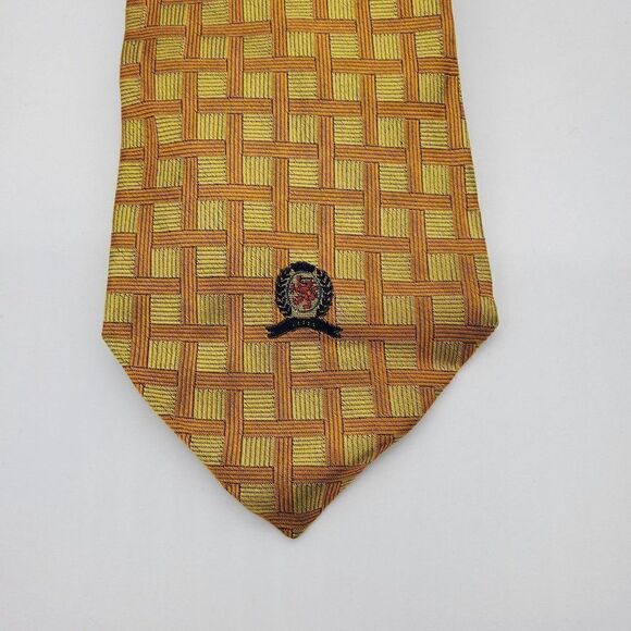 Vintage Tommy Hilfiger Mens Neck Tie Yellow Gold Geometric 100% Silk Lion Crest - Picture 3 of 8